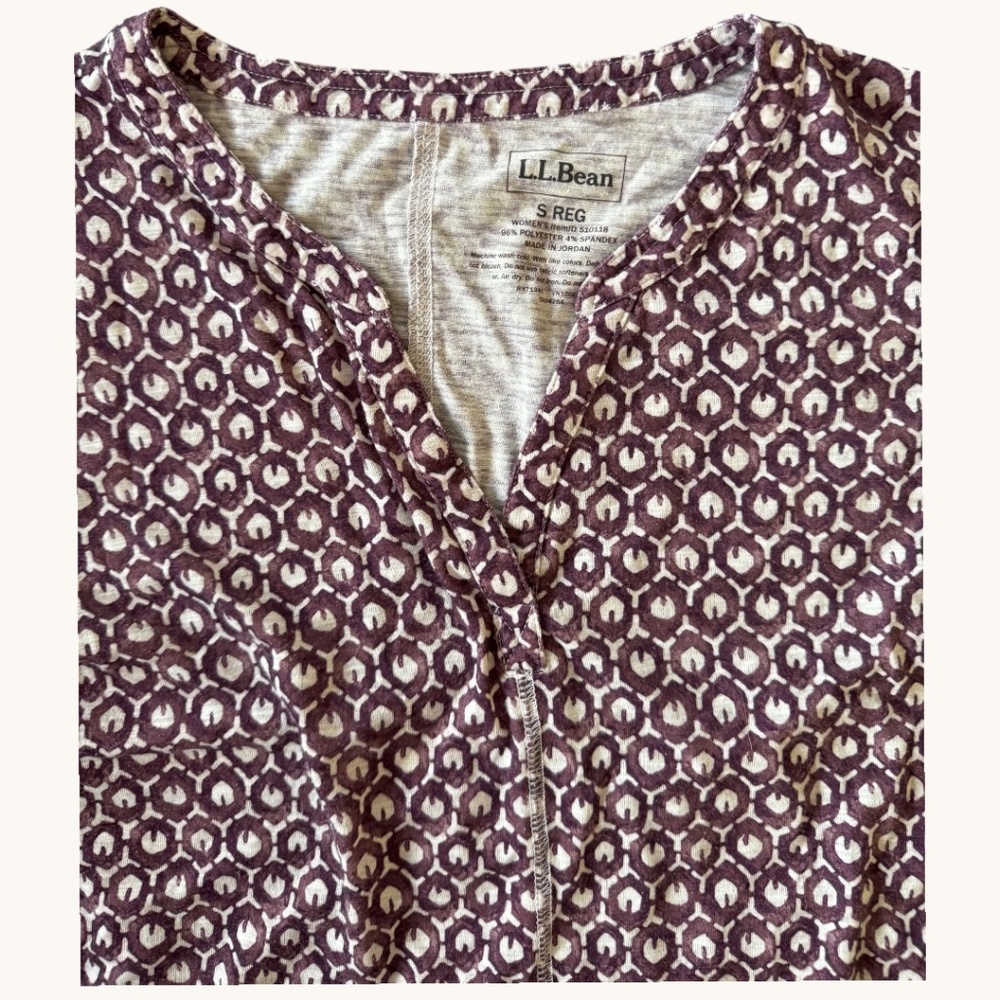 LL Bean Womens Small Purple Geometric Print Split Neck Short Sleeve Top 510118 - Picture 4 of 6